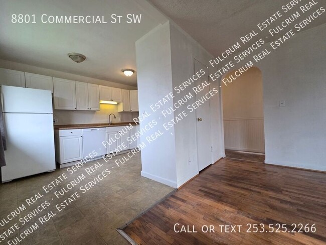 8801 Commercial St SW in Lakewood, WA - Building Photo - Building Photo