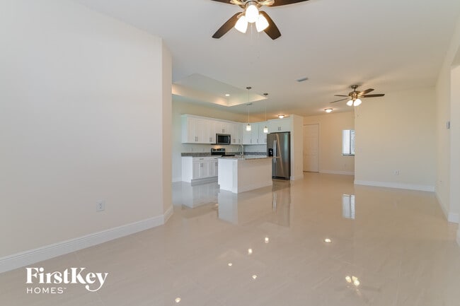 3608 18th St SW in Lehigh Acres, FL - Building Photo - Building Photo