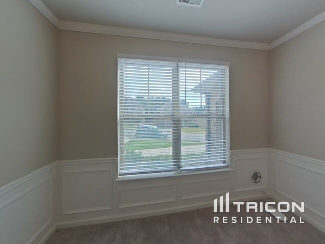 2140 Dodson Woods Dr in Fairburn, GA - Building Photo - Building Photo