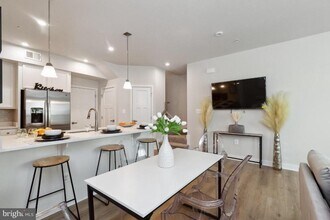 10700 Presidential Pkwy in Upper Marlboro, MD - Building Photo - Building Photo