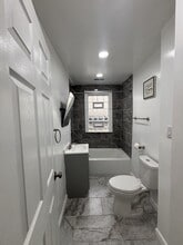 3415 E Canfield St in Detroit, MI - Building Photo - Building Photo