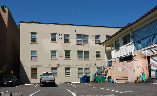 The Delmont in Seattle, WA - Building Photo - Building Photo