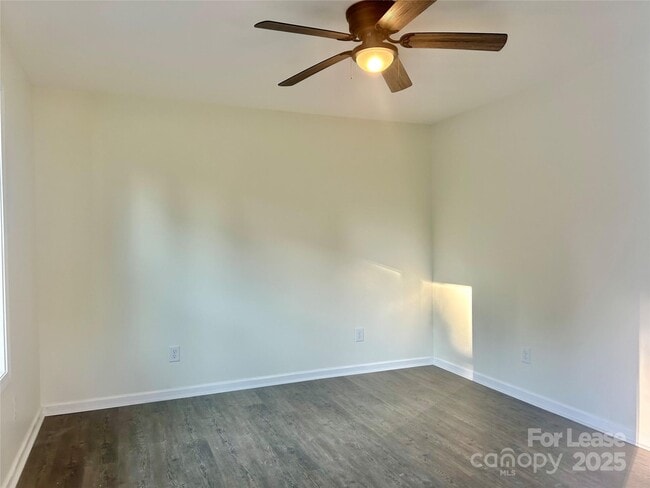 102 Carpenter St in Lincolnton, NC - Building Photo - Building Photo