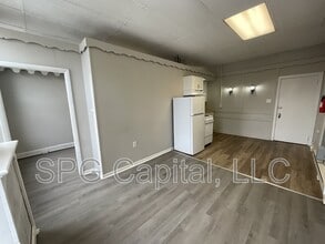 8-12 Center Square in Hanover, PA - Building Photo - Building Photo