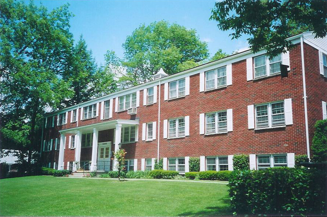 The McGeordan Apartments in Wellsville, NY - Foto de edificio