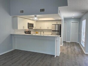 6262 142nd Ave N in Clearwater, FL - Building Photo - Building Photo