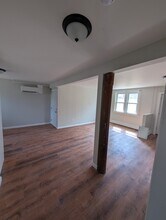 429 Tolland Turnpike, Unit 1 in Willington, CT - Foto de edificio - Building Photo