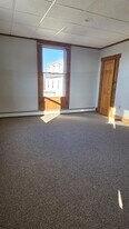 204 High St in Fall River, MA - Building Photo
