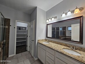 14656 Alton Oaks in El Paso, TX - Building Photo - Building Photo