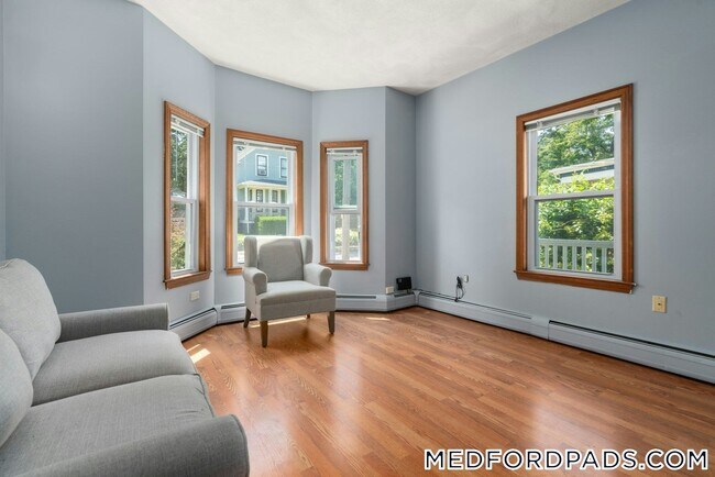 23 Emery St in Medford, MA - Building Photo - Building Photo