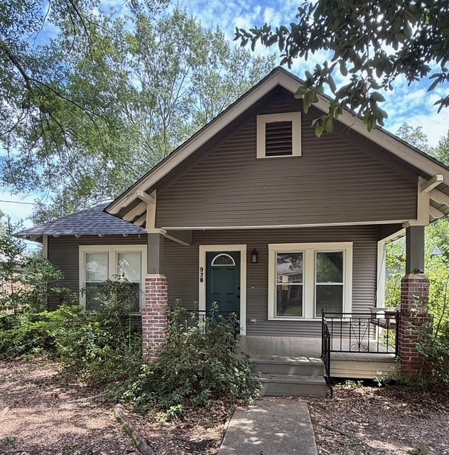 920 Ferguson St