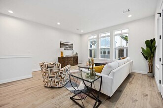 6117 De Campo St in Houston, TX - Foto de edificio - Building Photo