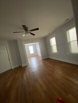 1026 W 20th Pl, Unit 1R in Chicago, IL - Building Photo