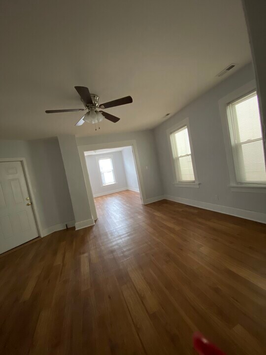1026 W 20th Pl, Unit 1R in Chicago, IL - Building Photo