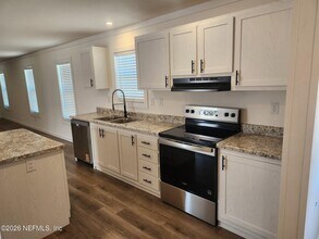 5086 Timberwood Trail in Middleburg, FL - Building Photo - Building Photo