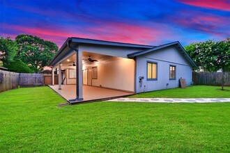915 Cascade Creek Dr in Katy, TX - Foto de edificio - Building Photo