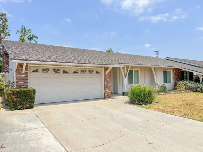 property at 1529 E 19th St
