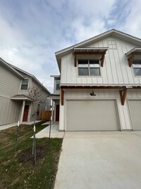 102 Bent St in San Antonio, TX - Foto de edificio - Building Photo