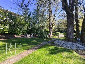 525 Sweaney St in Port Orchard, WA - Building Photo - Building Photo