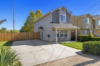 2624 S Virginia Ave in Boise, ID - Building Photo - Building Photo