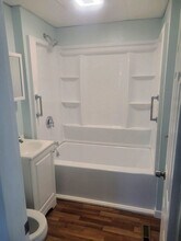 114 Hampson St in Dracut, MA - Building Photo - Building Photo