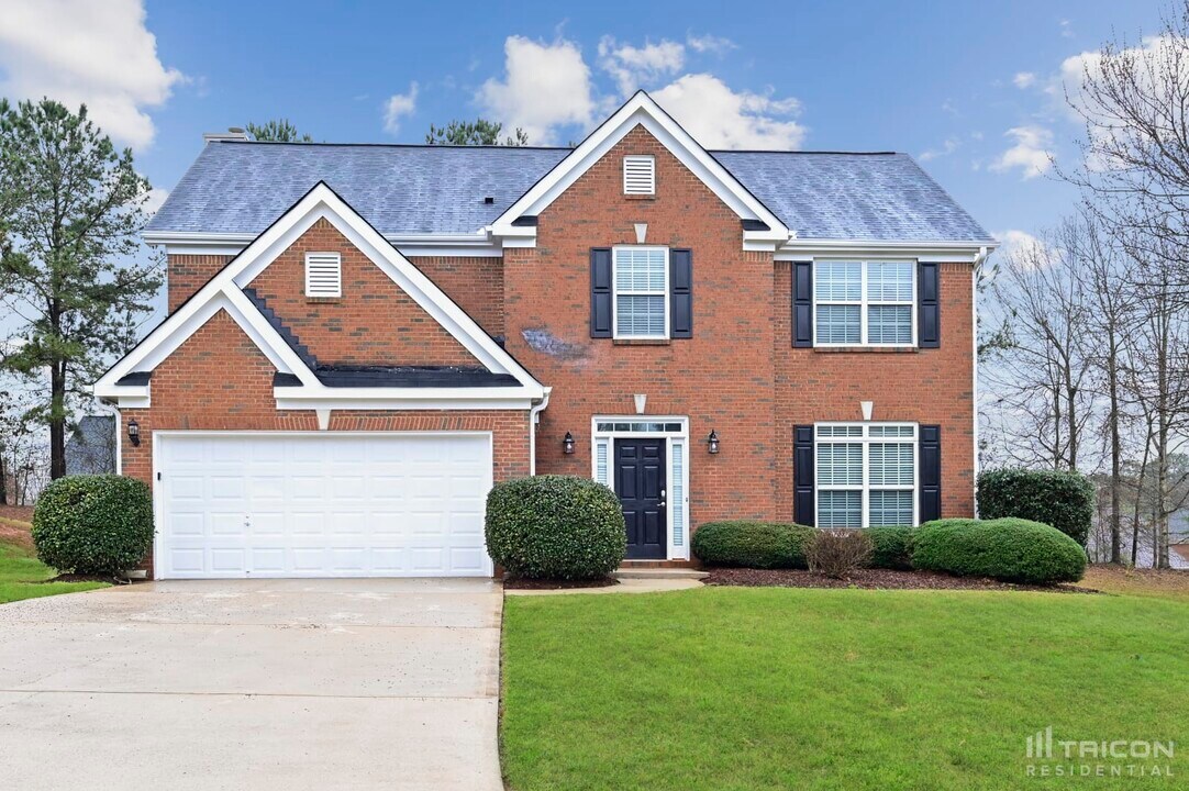706 Hot Springs Trail in Mcdonough, GA - Building Photo