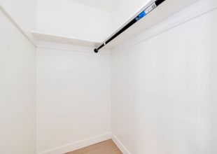 921 Tyson Ave in Philadelphia, PA - Foto de edificio - Building Photo