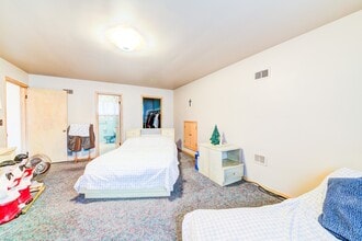 616 E Warrington Ave in Pittsburgh, PA - Building Photo - Building Photo