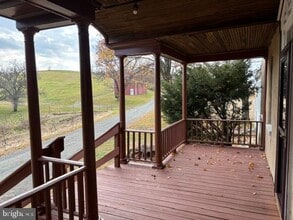 240 Woodside Dr in Oley, PA - Building Photo - Building Photo