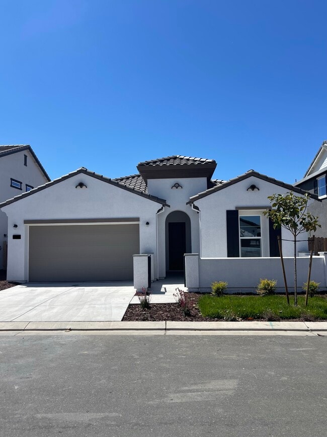 property at 2053 Carmel Rnch Cir