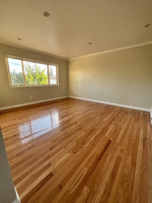 19926 Cantara St in Los Angeles, CA - Foto de edificio - Building Photo