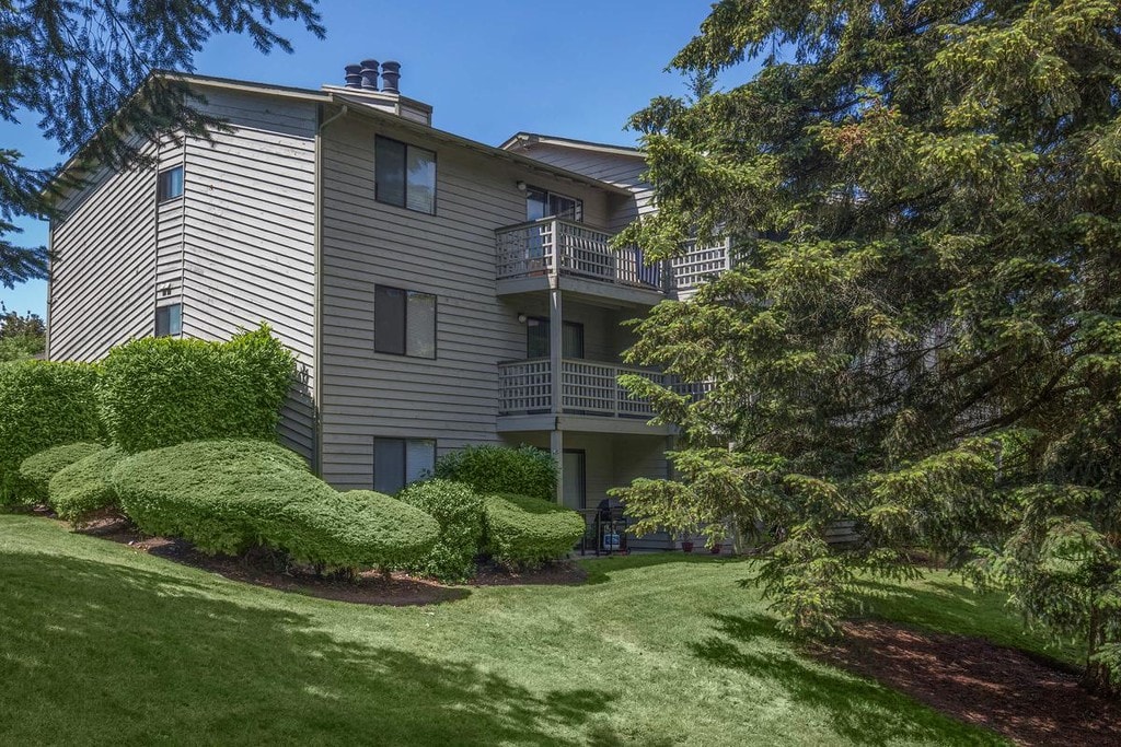 Southwood Apartments in Burien, WA