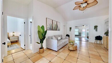 11805 W Fisherman Ln in Homosassa, FL - Building Photo - Building Photo