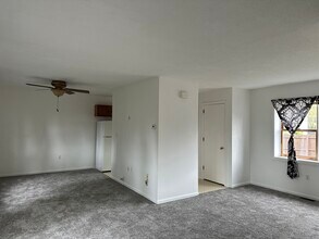 95 Elm St in West Haven, CT - Building Photo - Building Photo