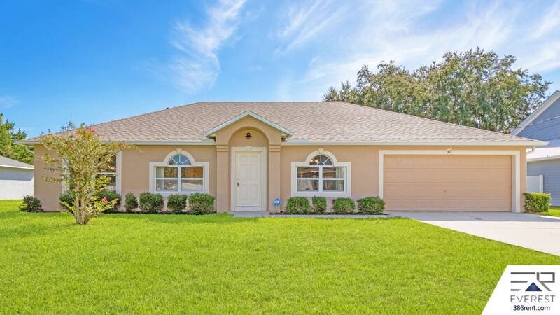 47 Seamanship Trail in Palm Coast, FL - Building Photo