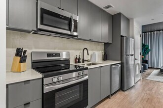 1704 N 17th St in Tampa, FL - Building Photo - Building Photo