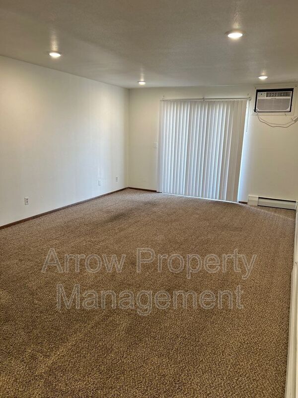 property at 215 E Arbor Ave