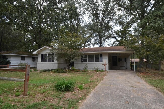 property at 5709 Windamere Dr