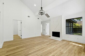 18511 Headland Dr in Cypress, TX - Building Photo - Building Photo