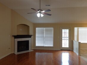 7859 Parkmont Dr in Memphis, TN - Building Photo - Building Photo