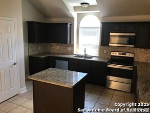 2846 Olive Ave in Schertz, TX - Building Photo - Building Photo