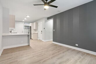 1552 1/2 W Juneway Terrace in Chicago, IL - Building Photo - Building Photo