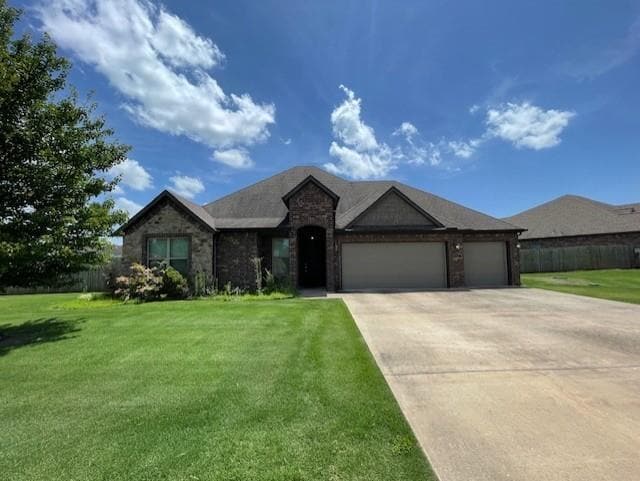 property at 1513 Crestwood Hills Ln