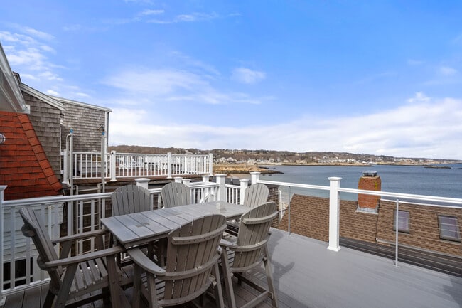39 Main St, Unit 4