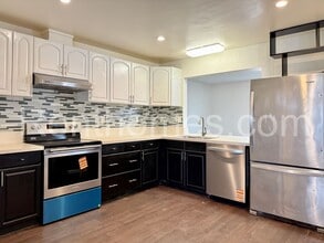 9469 Mast Blvd in Santee, CA - Building Photo - Building Photo