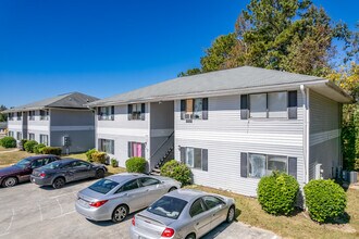 Chambers Cove in Macon, GA - Foto de edificio - Building Photo