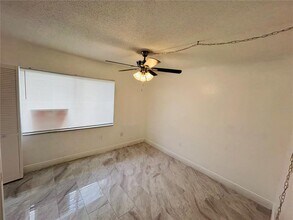 4765 S Texas Ave in Orlando, FL - Building Photo - Building Photo