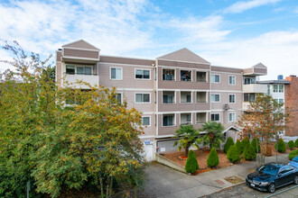 Seattle View Apartments in Seattle, WA - Building Photo - Building Photo