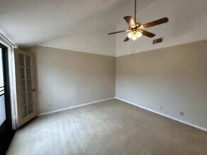 988 W Arrow Hwy in Upland, CA - Building Photo - Building Photo