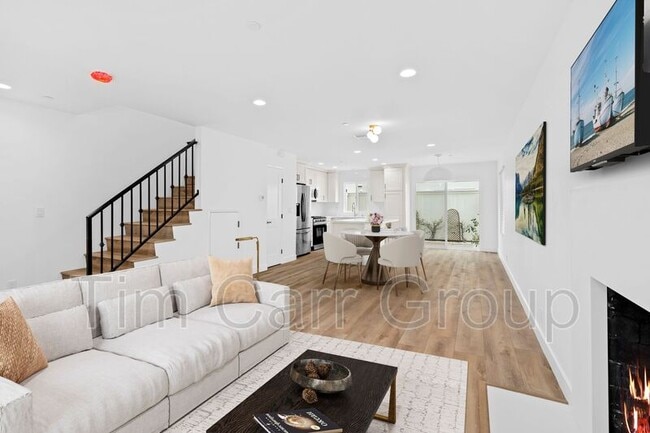 property at 1065 Dover Dr